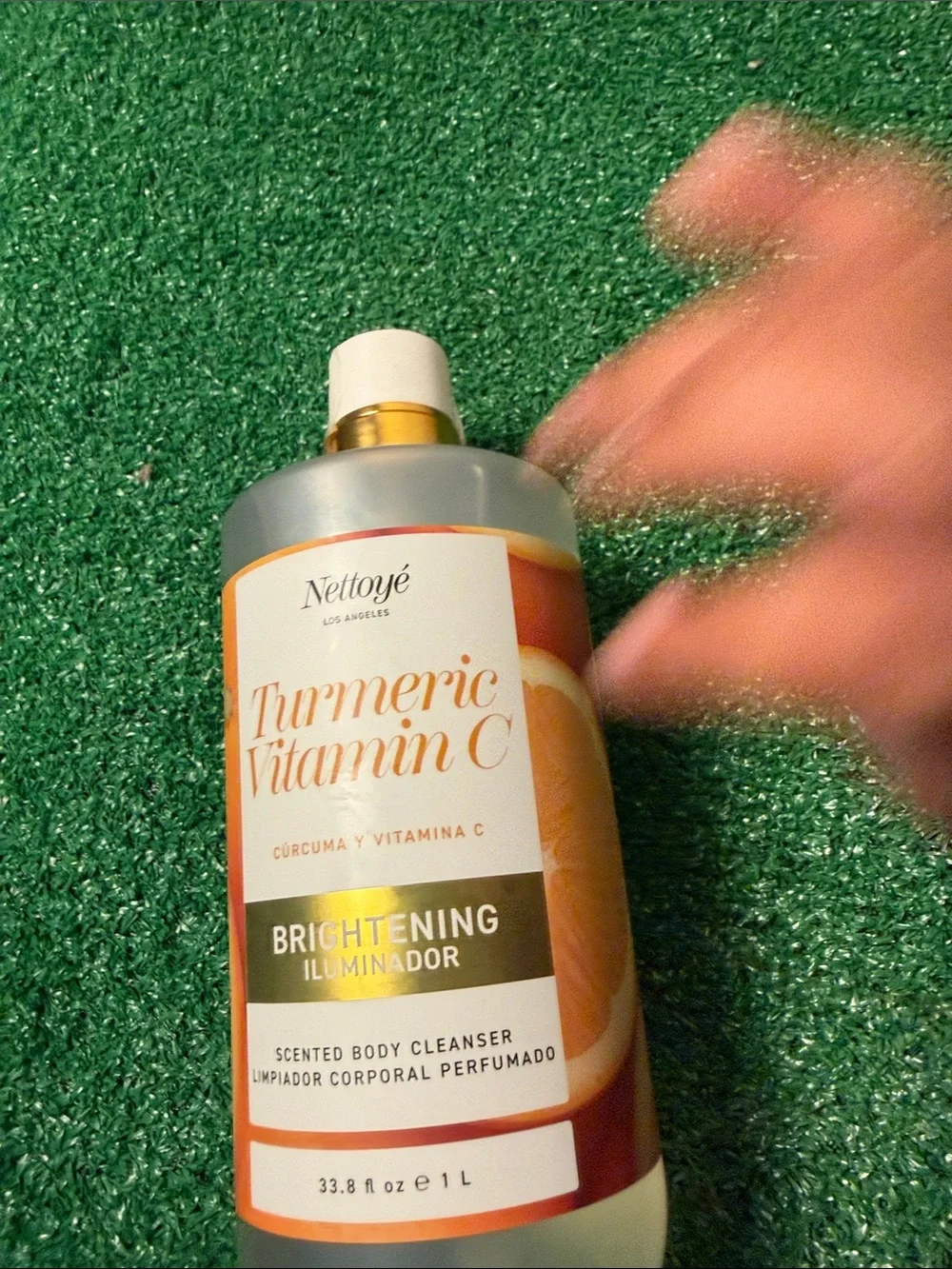 Nettoye Turmeric Vitamin C Brightening Body Cleanser - Orange/White